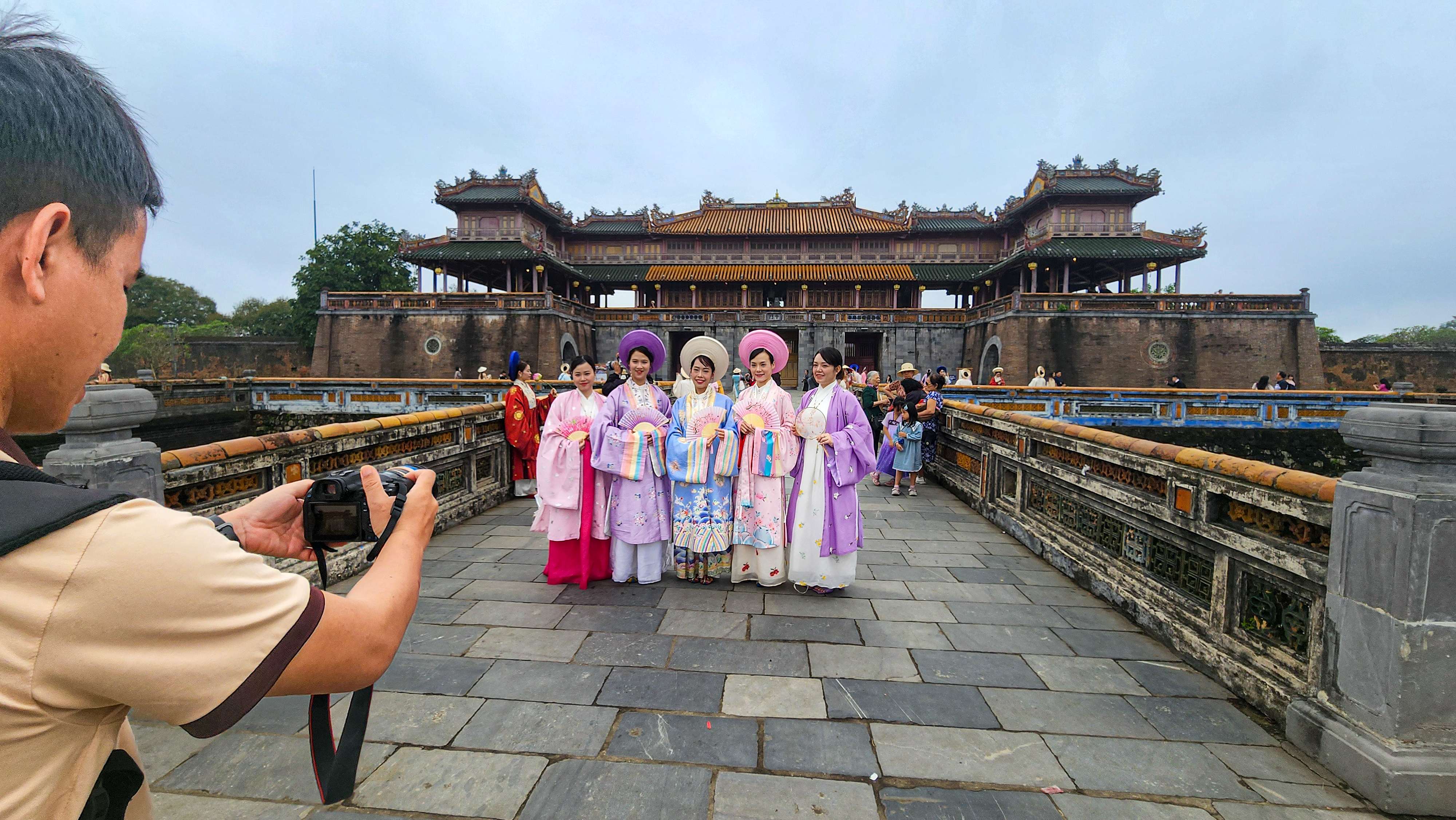 משפחה בטיול וייטנאם